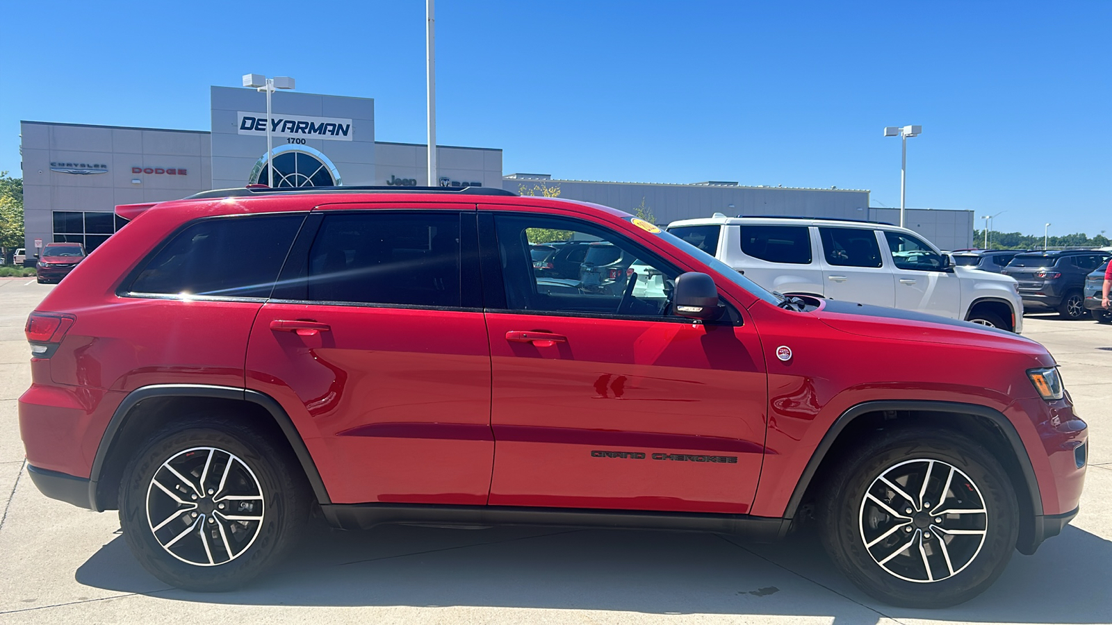 2021 Jeep Grand Cherokee Trailhawk 2