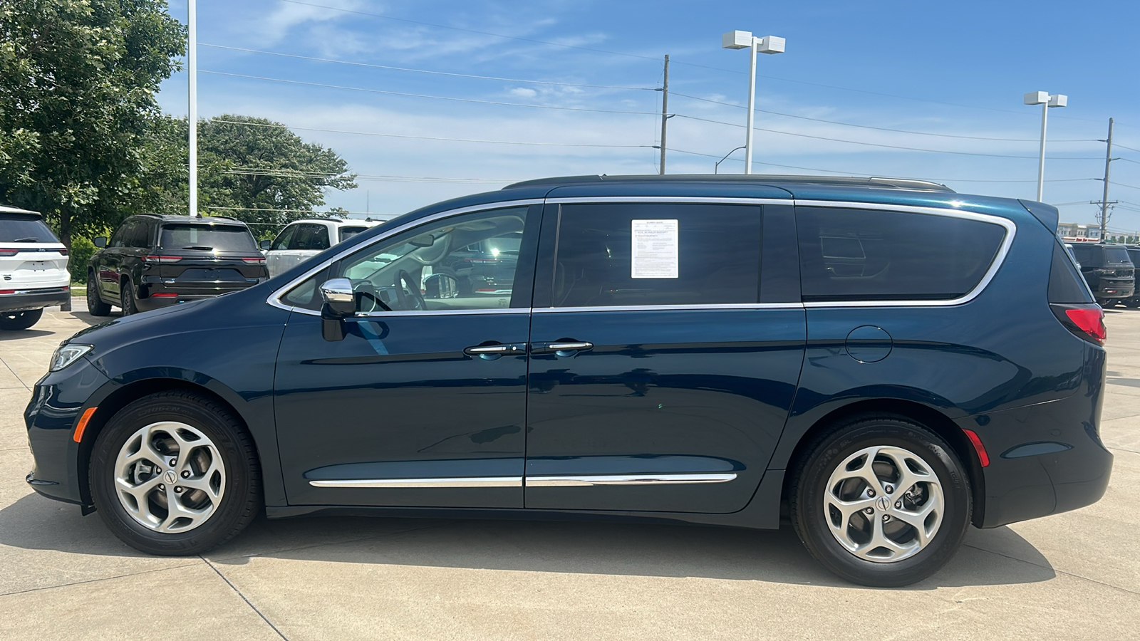 2022 Chrysler Pacifica Limited 6