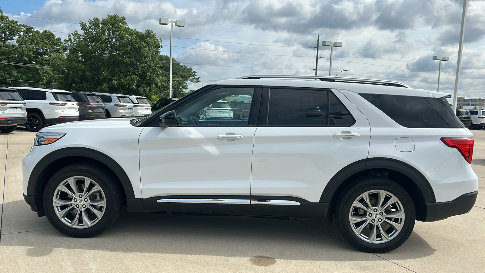 2023 Ford Explorer Limited 6