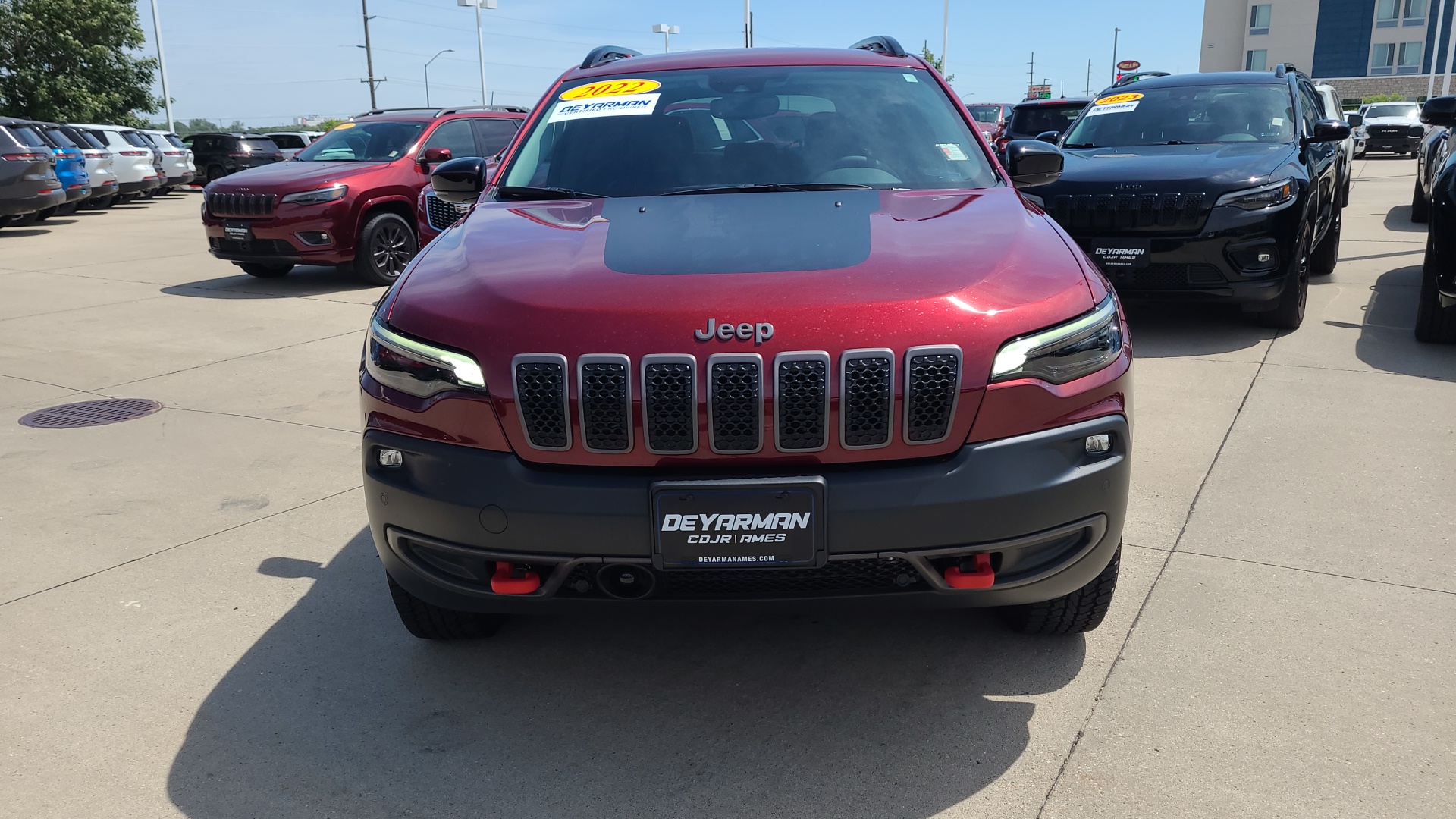 2022 Jeep Cherokee Trailhawk 8