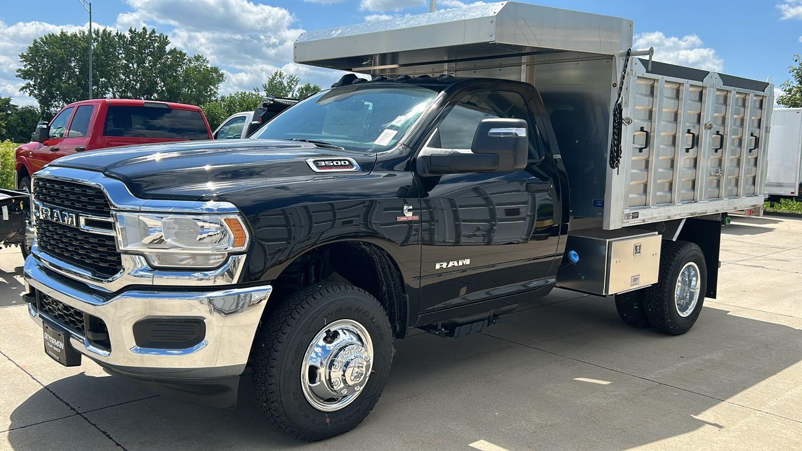 2023 Ram 3500 SLT 8