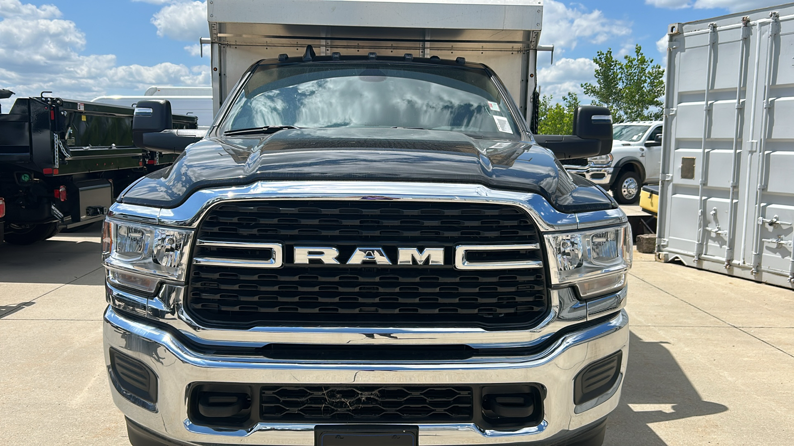 2023 Ram 3500 SLT 9