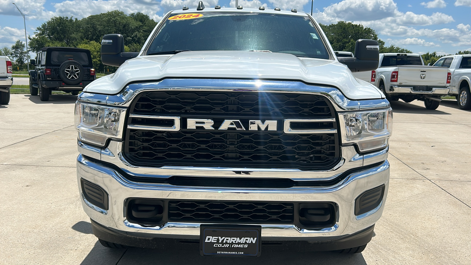 2024 Ram 2500 Tradesman 8