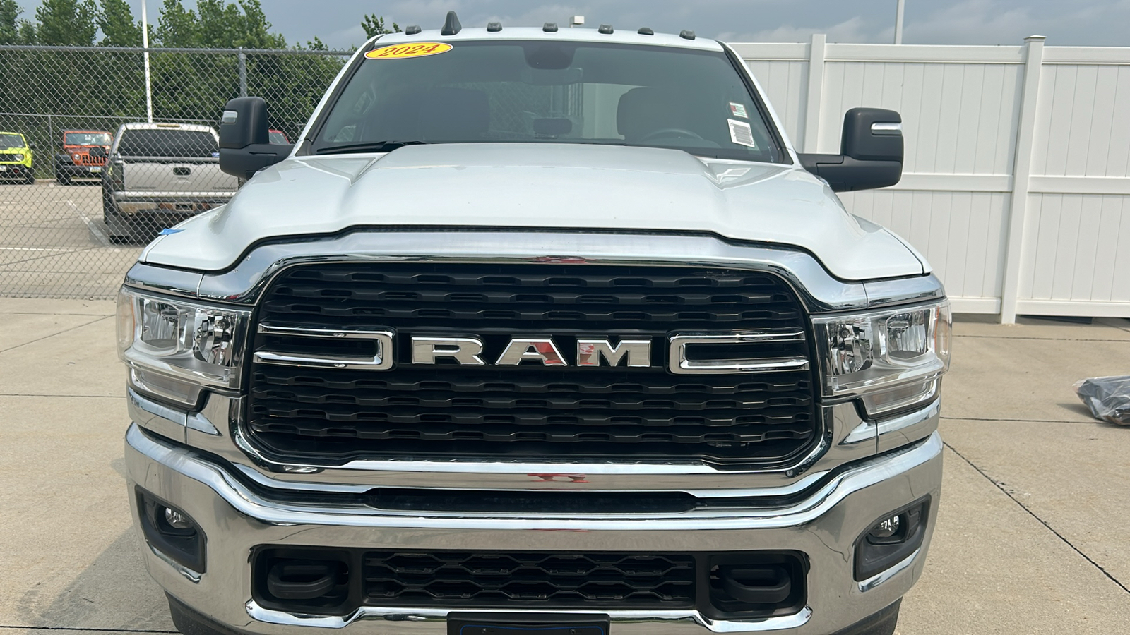 2024 Ram 3500 SLT 8