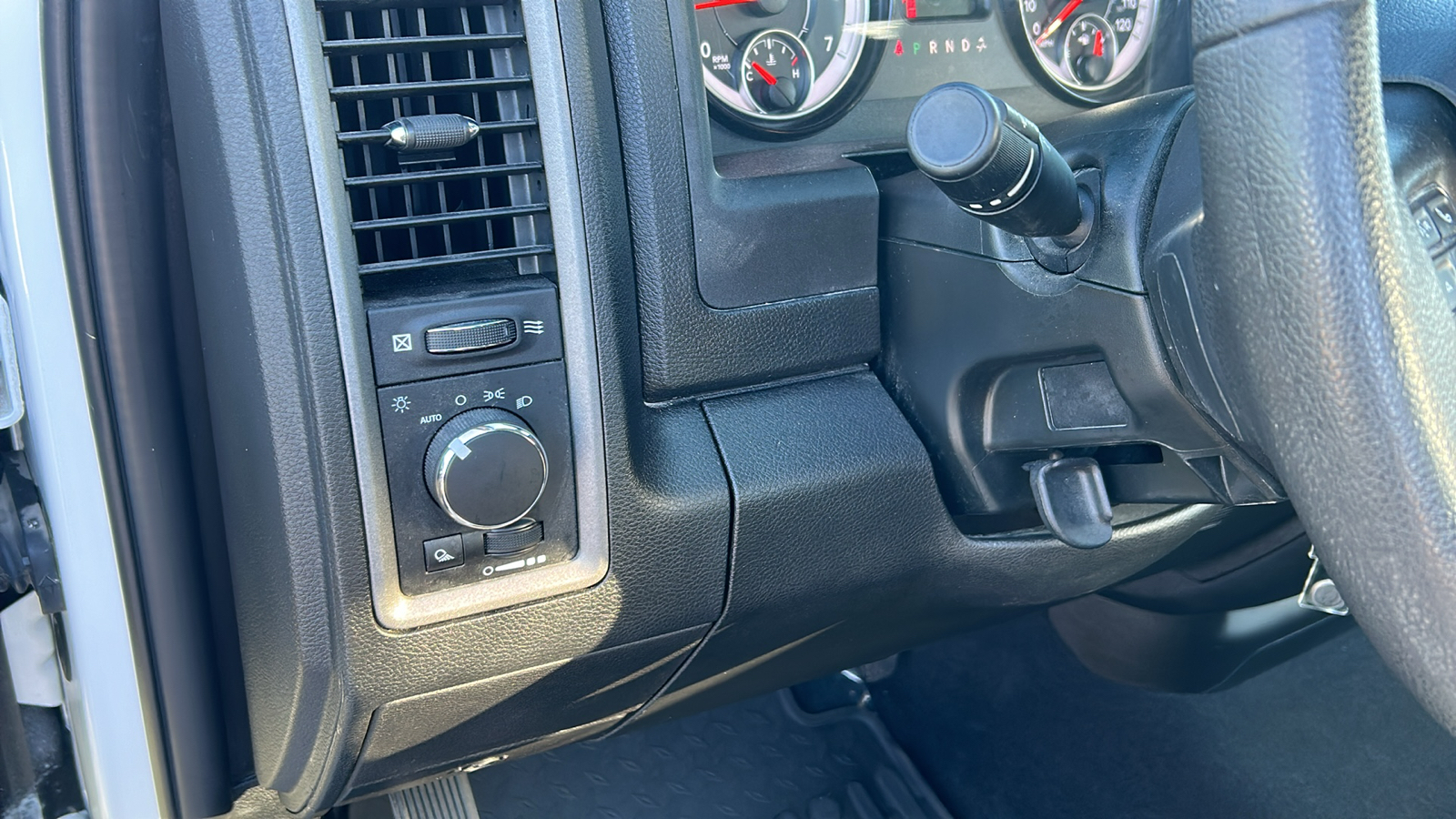 2021 Ram 1500 Classic Tradesman 13