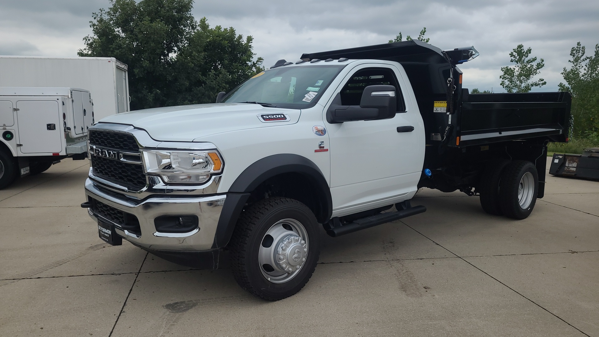 2024 Ram 5500HD Tradesman 6