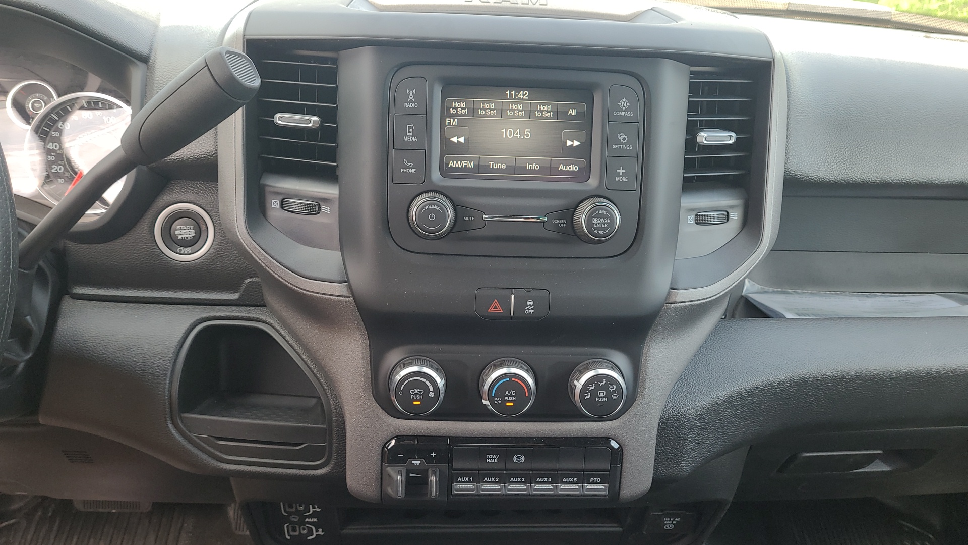 2024 Ram 3500 Tradesman 26