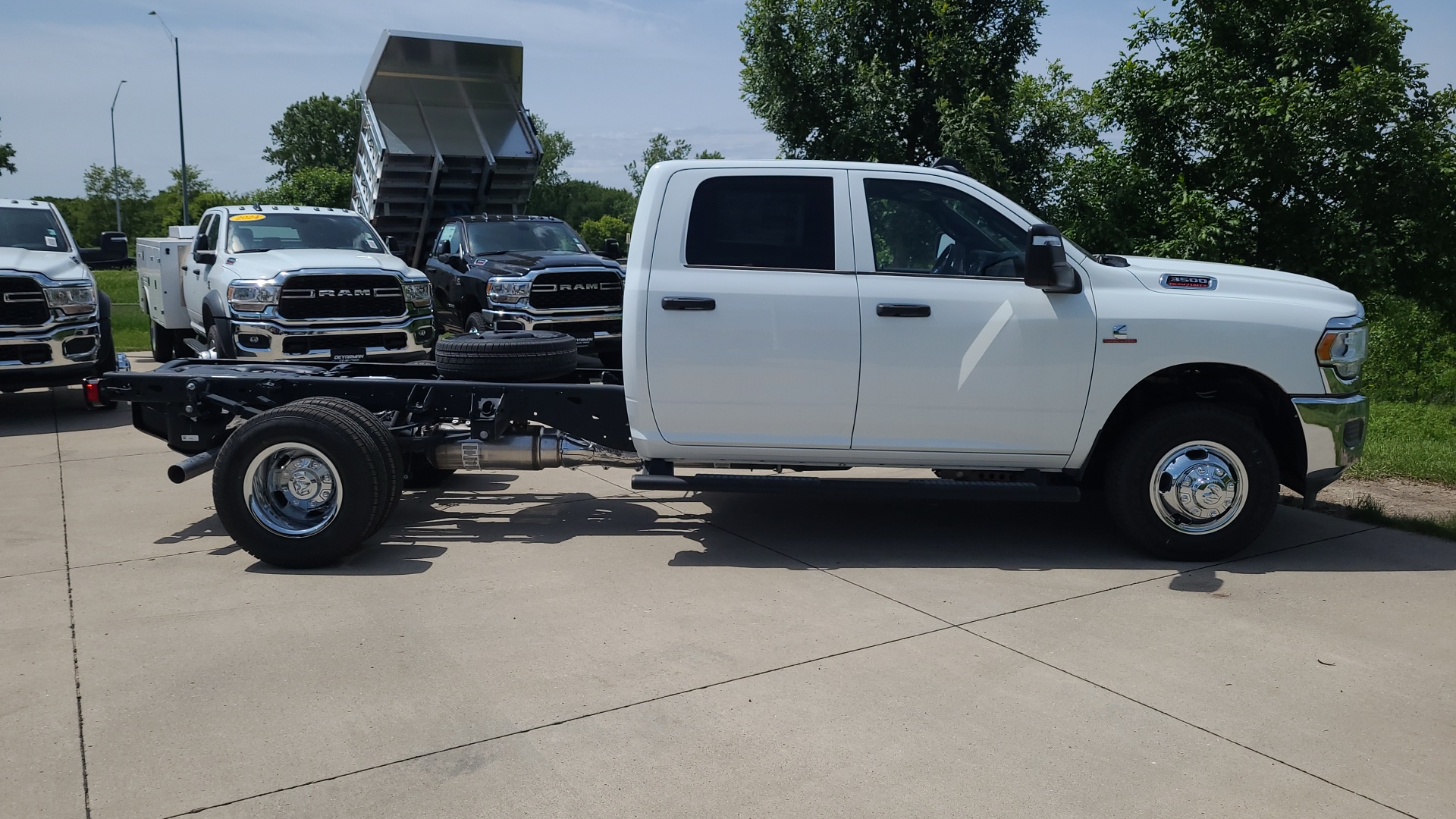 2024 Ram 3500 Tradesman 2