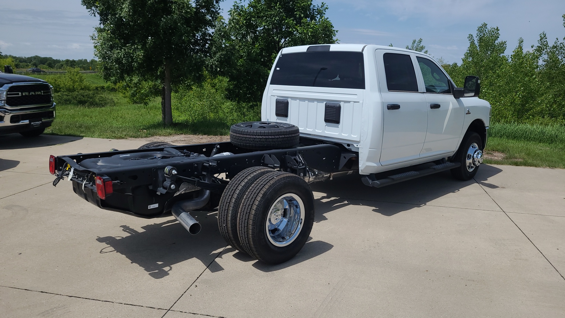 2024 Ram 3500 Tradesman 3