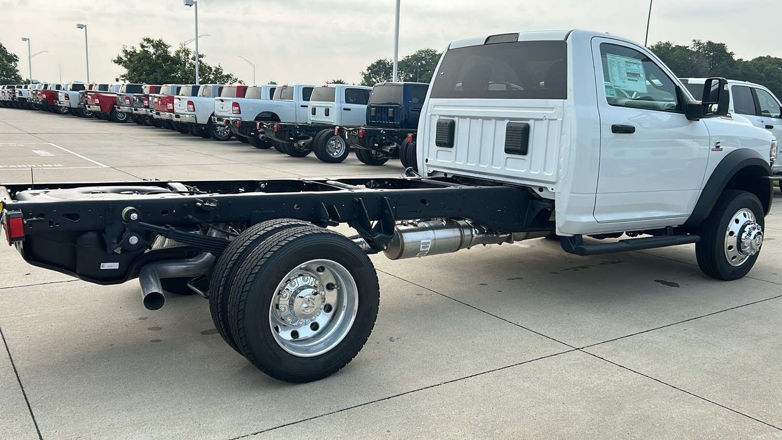 2024 Ram 5500HD Tradesman 3