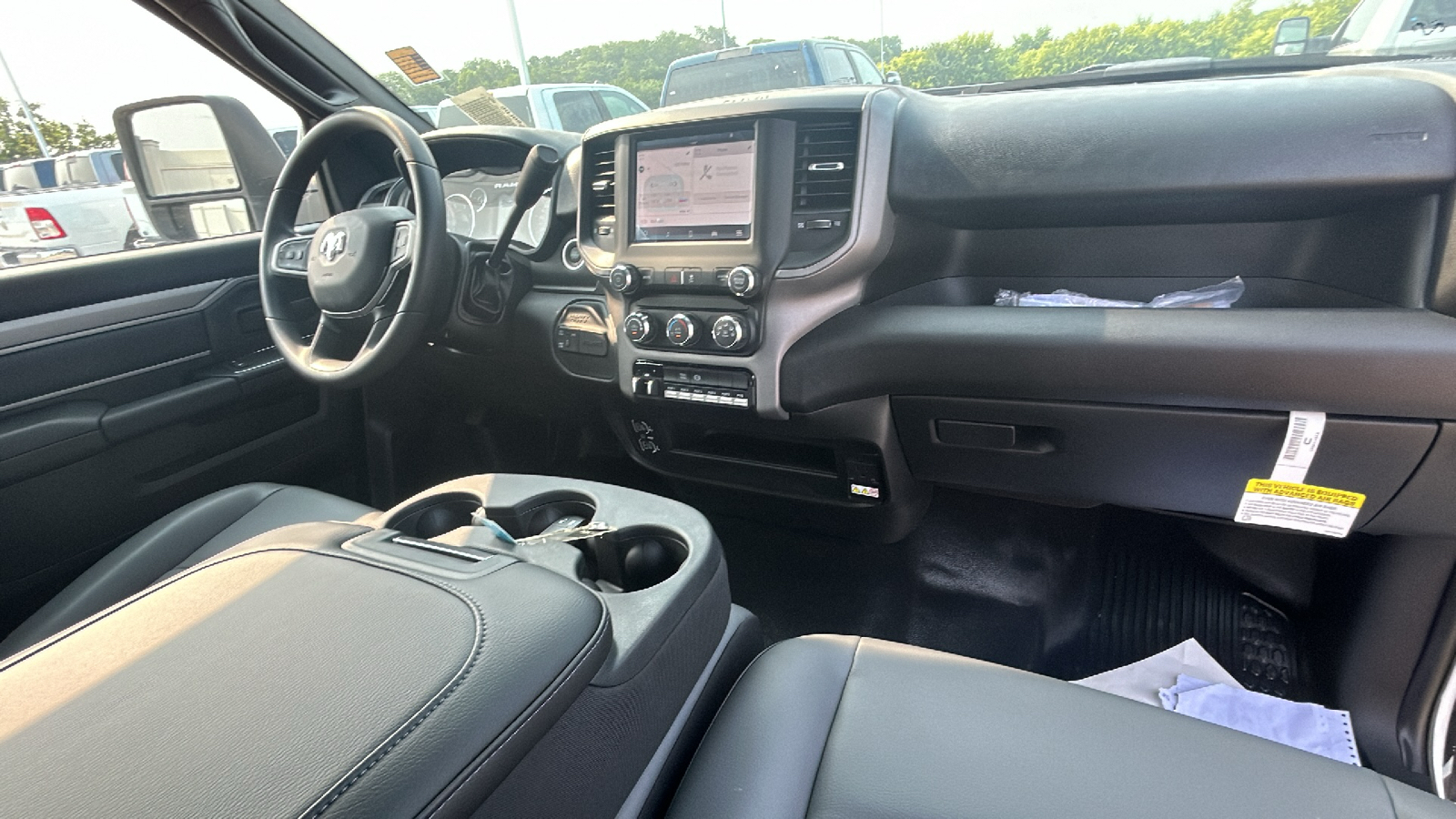 2024 Ram 5500HD Tradesman 18