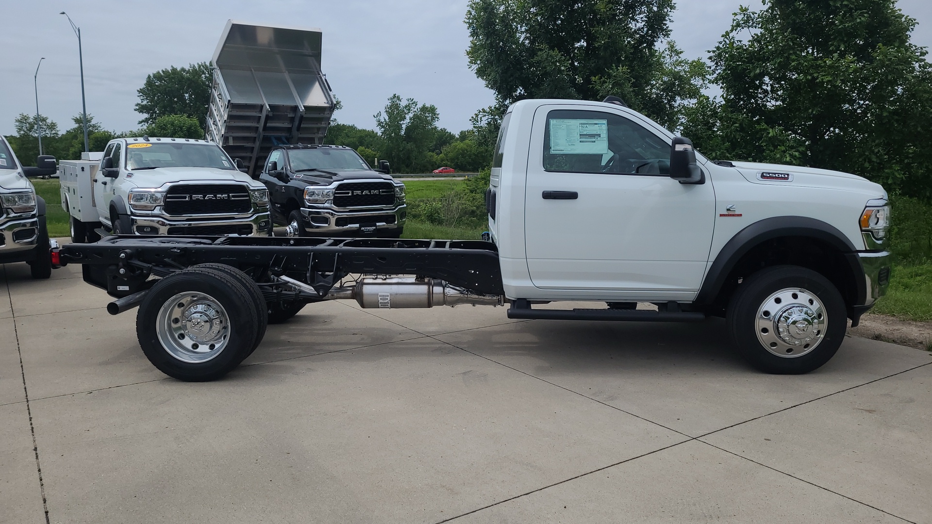 2024 Ram 5500HD Tradesman 2