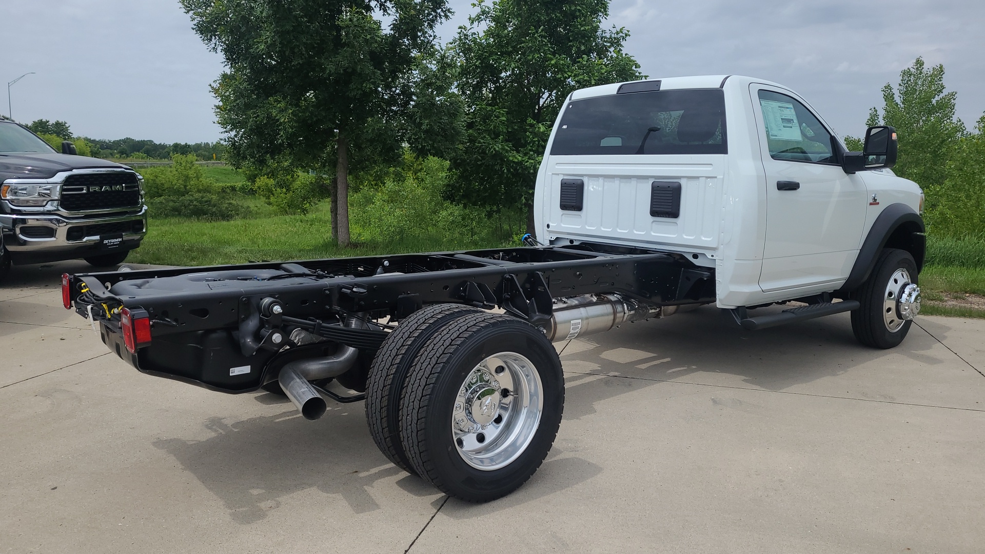 2024 Ram 5500HD Tradesman 3