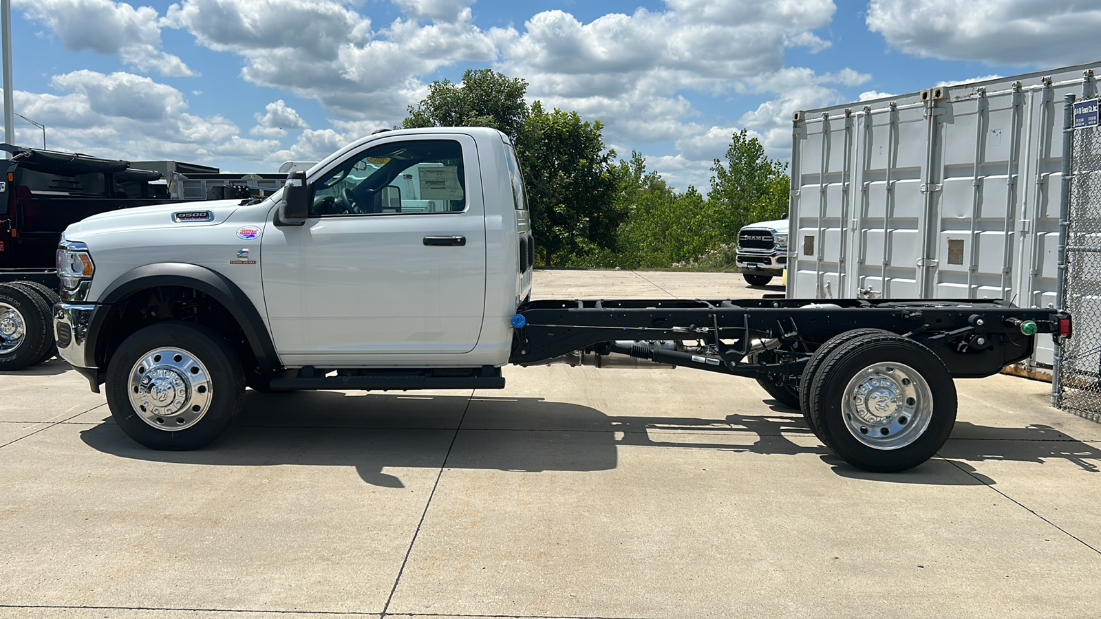 2024 Ram 5500HD Tradesman 6