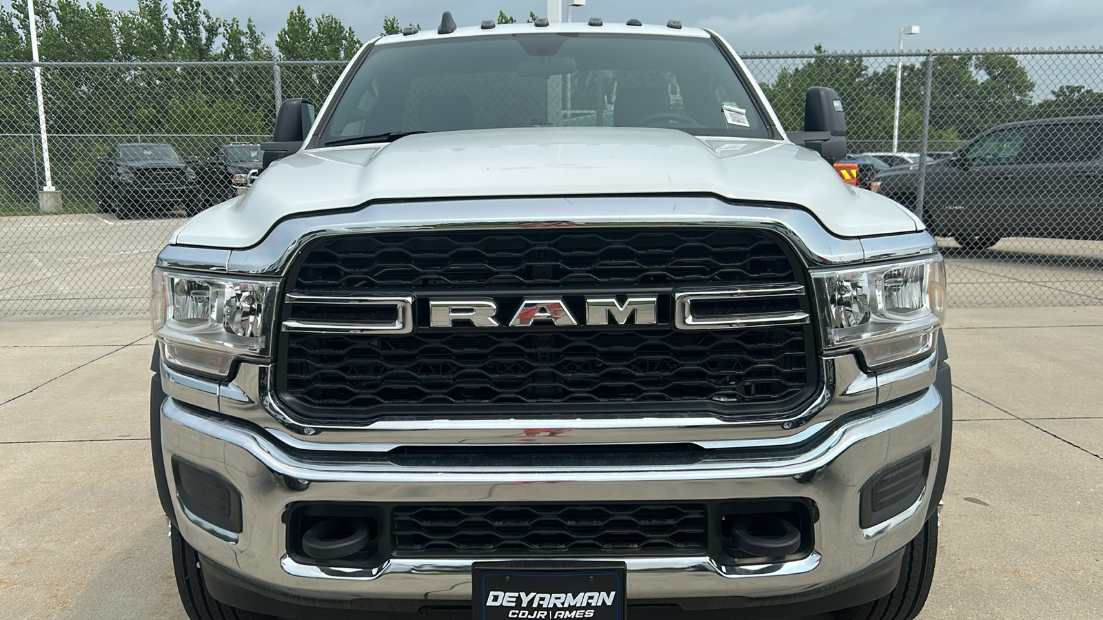 2024 Ram 5500HD Tradesman 8