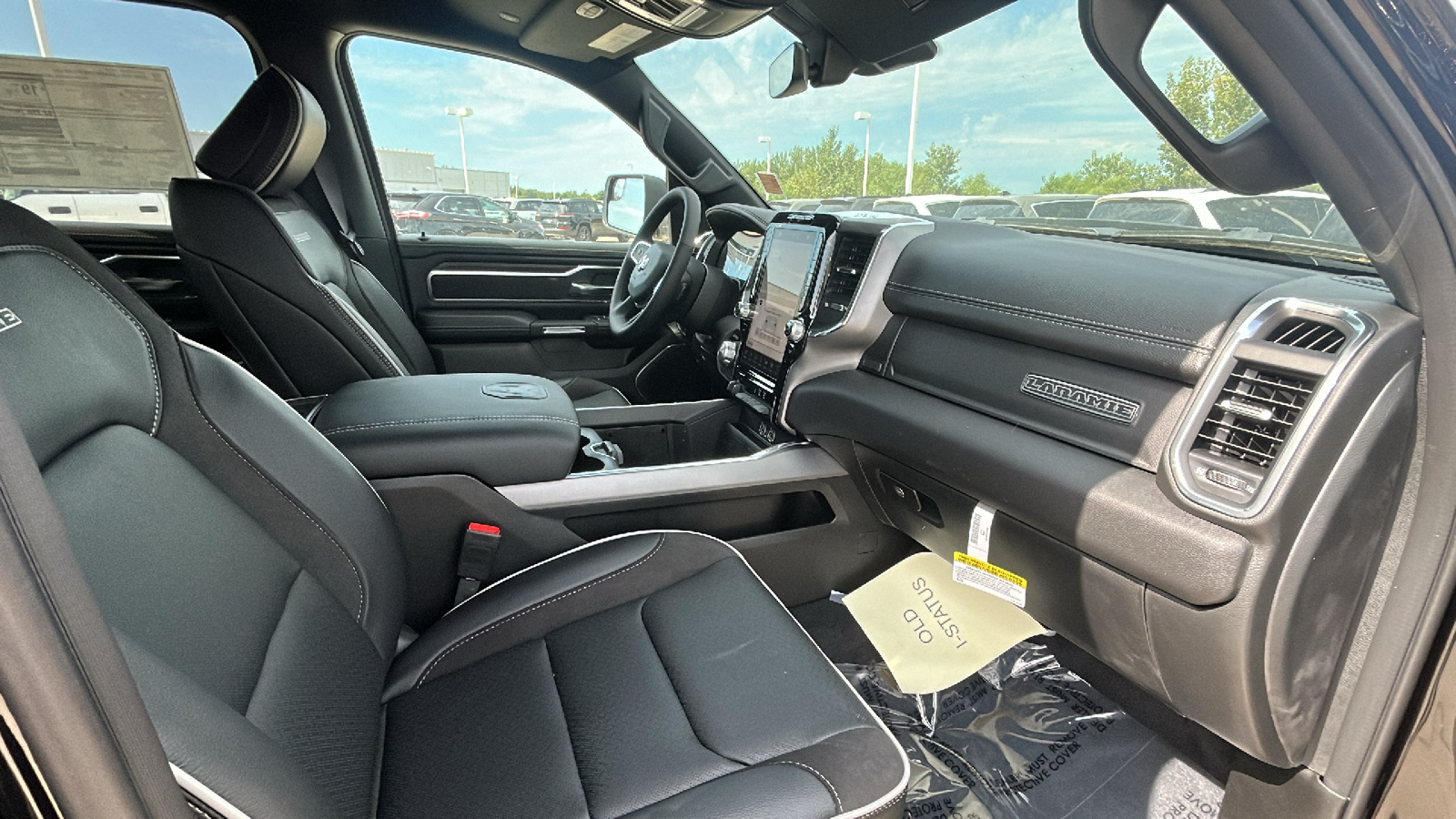 2025 Ram 1500 Laramie 14