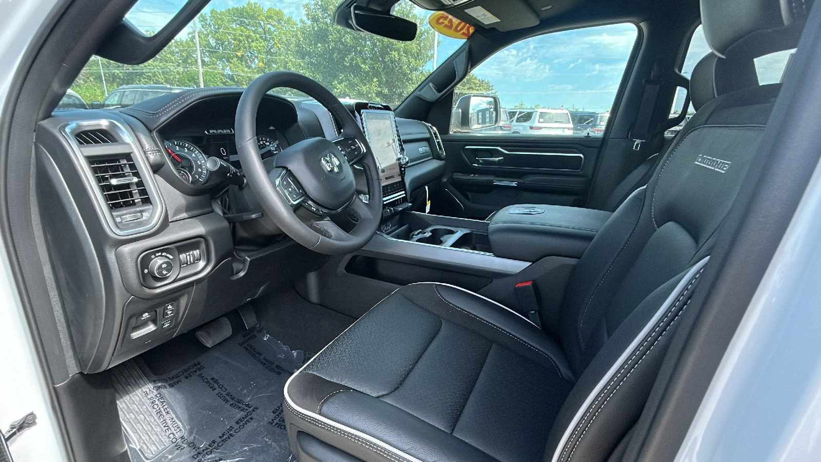 2025 Ram 1500 Laramie 11