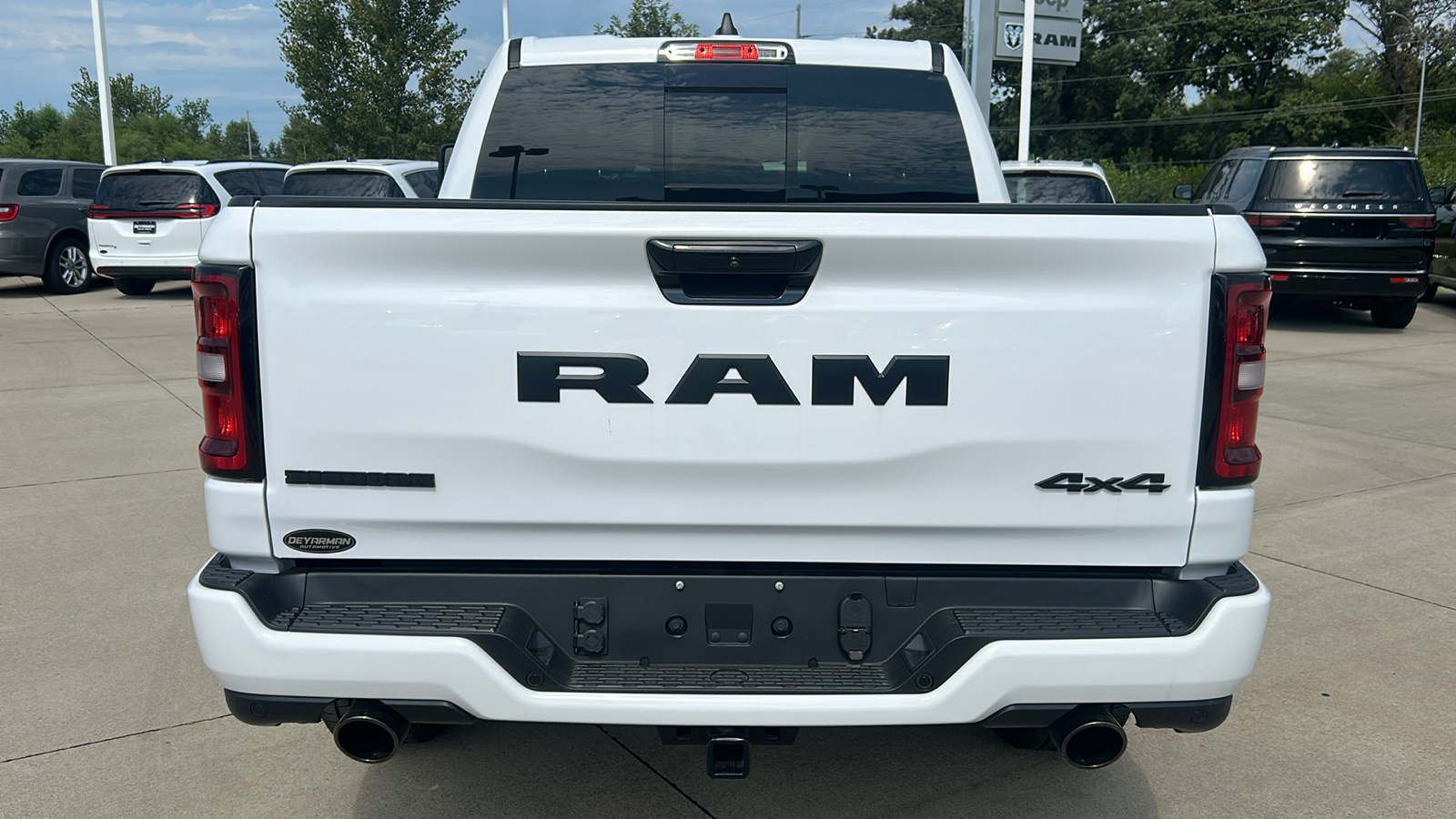 2025 Ram 1500 Big Horn/Lone Star 4