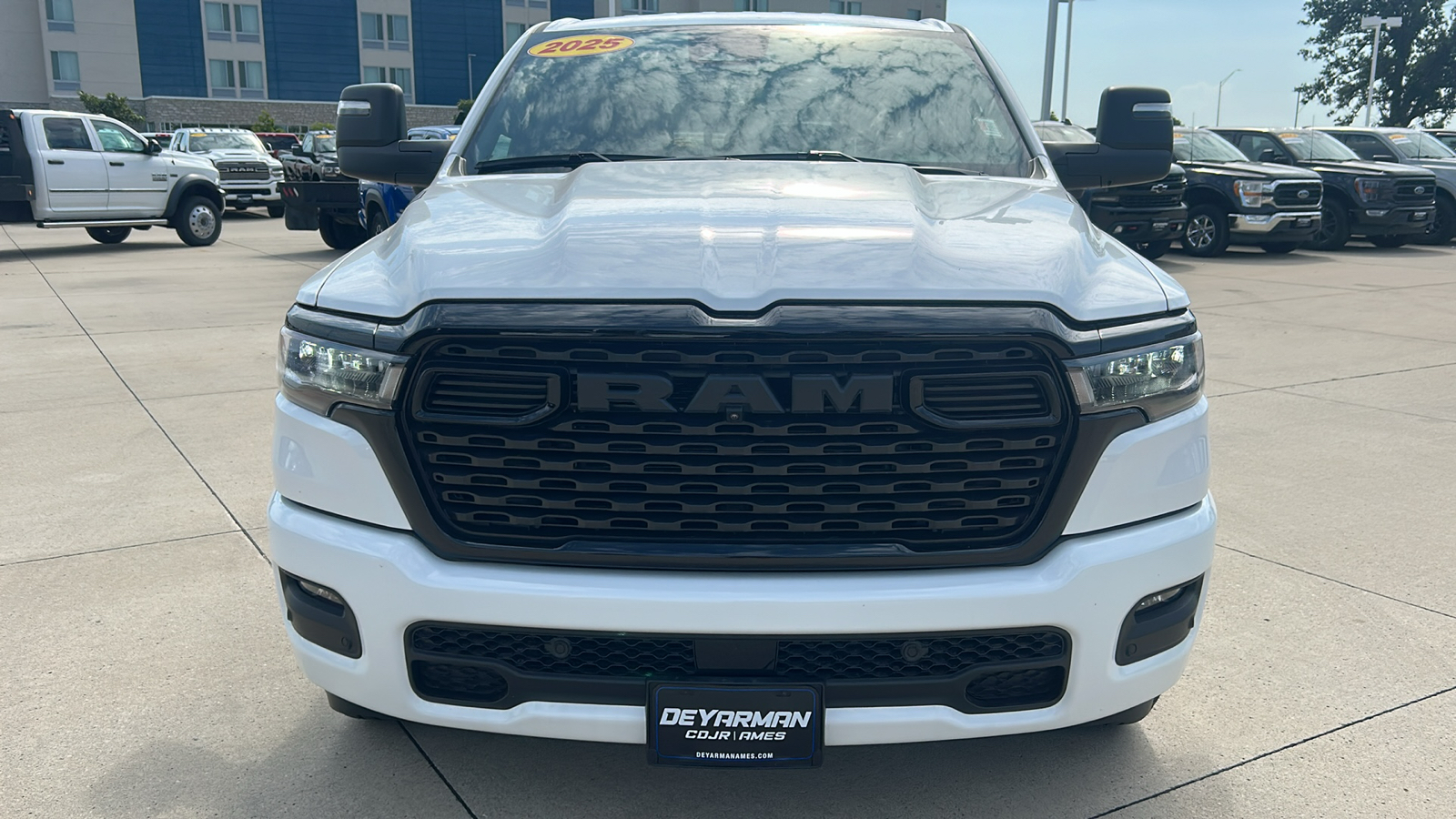 2025 Ram 1500 Big Horn/Lone Star 8