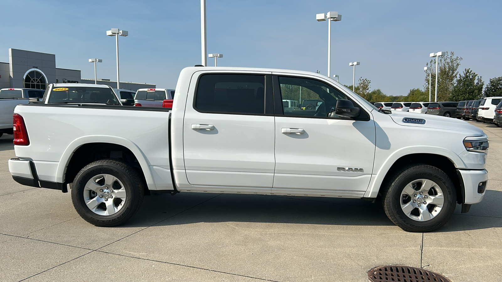 2025 Ram 1500 Big Horn/Lone Star 2