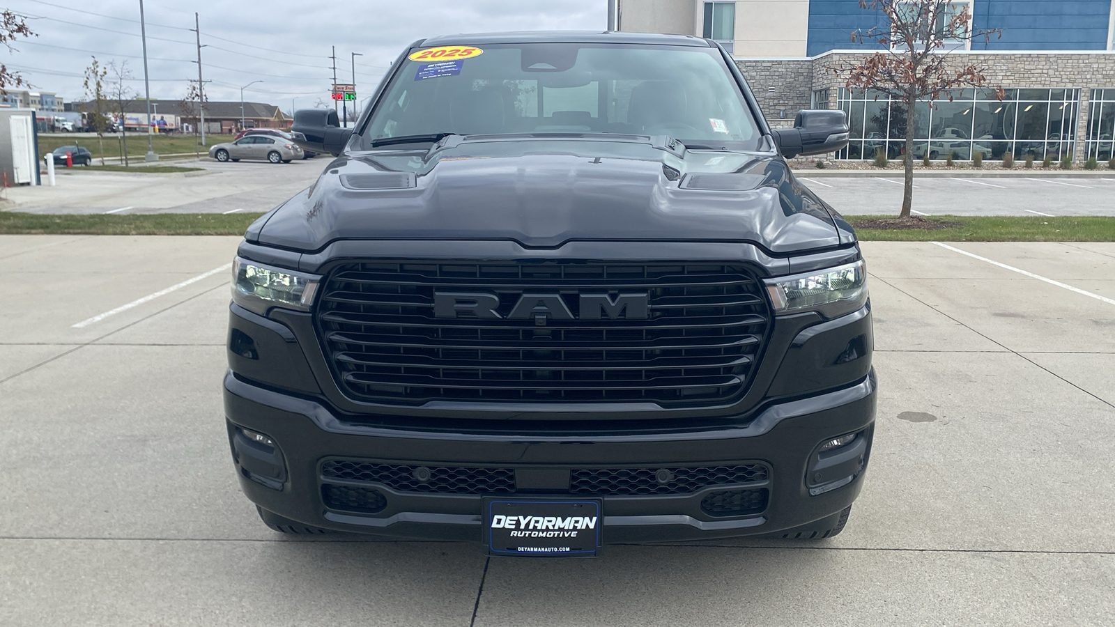 2025 Ram 1500 Laramie 8