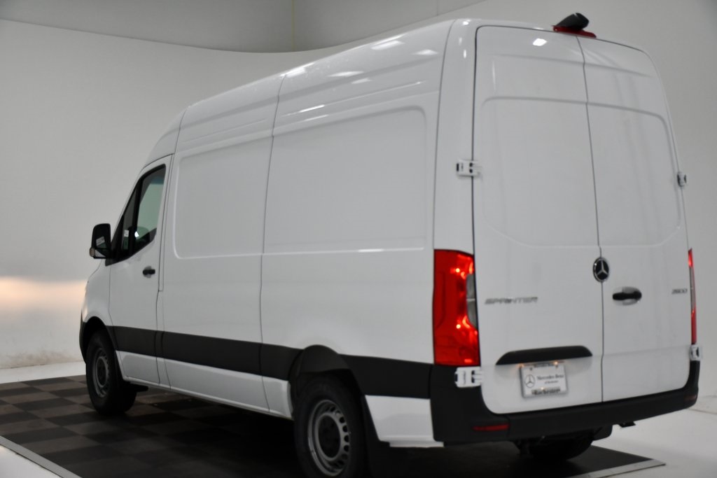 2025 Mercedes-Benz Sprinter 2500 Cargo 144 WB 3