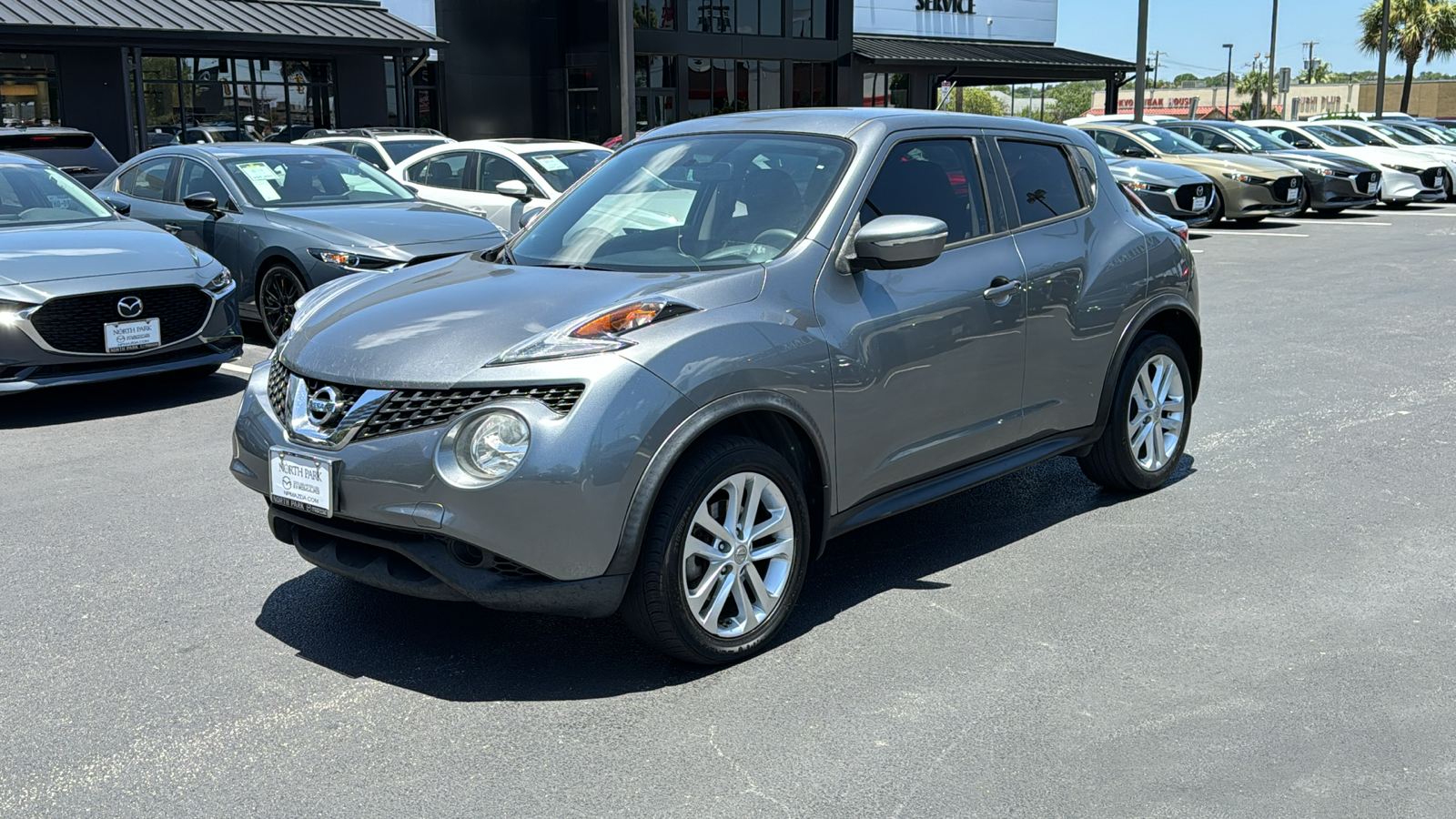 2017 Nissan Juke S 3