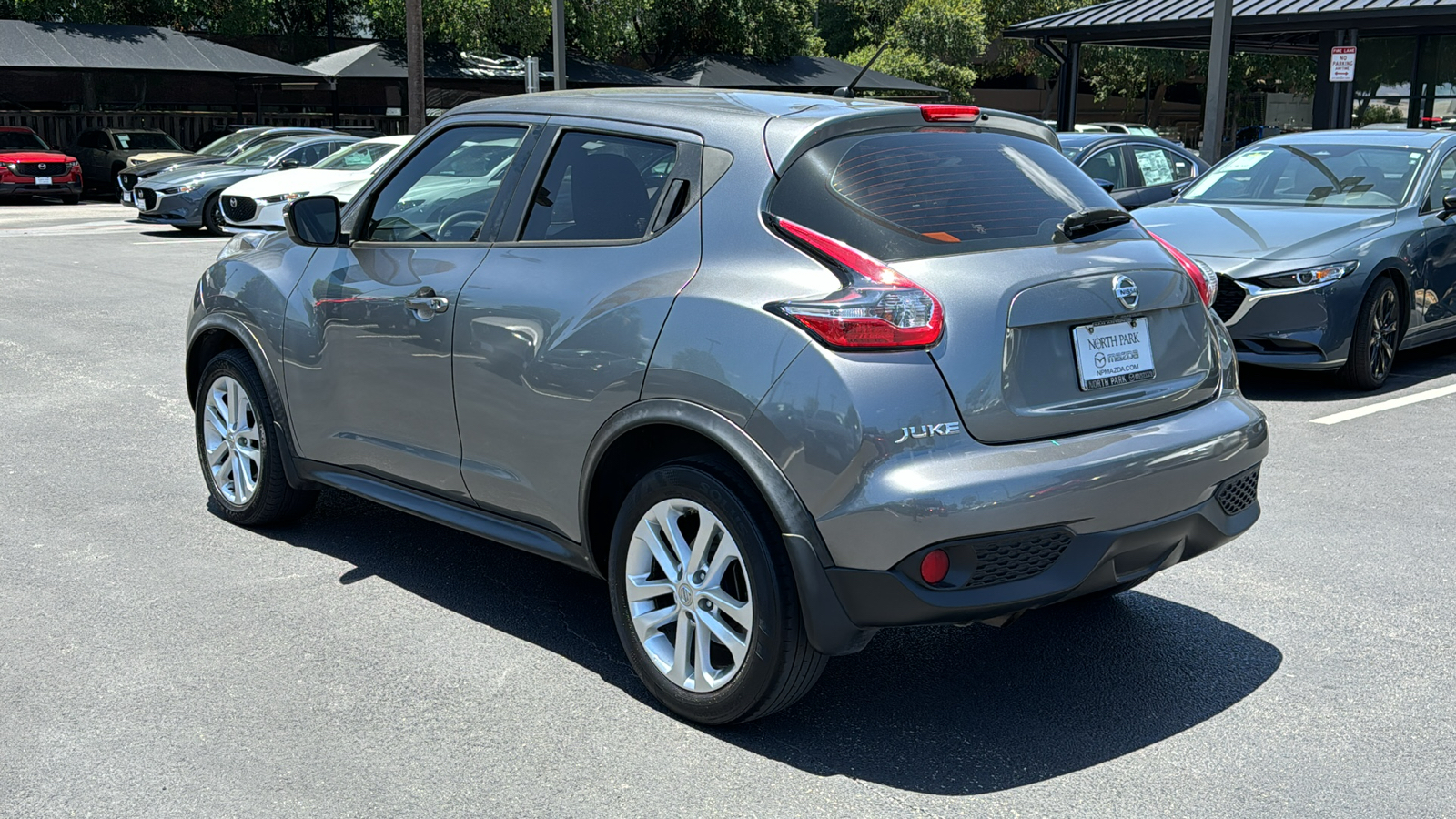 2017 Nissan Juke S 5