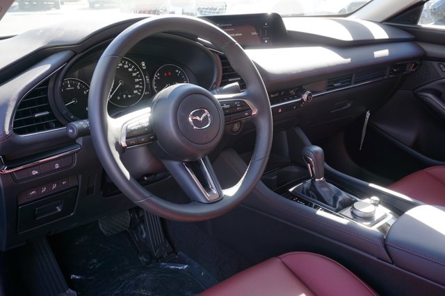 2024 Mazda Mazda3 2.5 S Carbon Edition 11