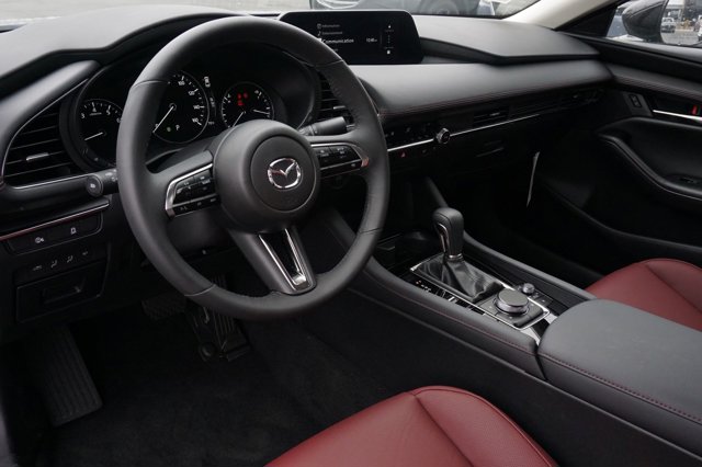2024 Mazda Mazda3 2.5 S Carbon Edition 9