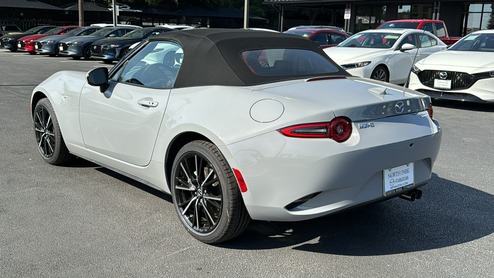 2024 Mazda MX-5 Miata Grand Touring 6