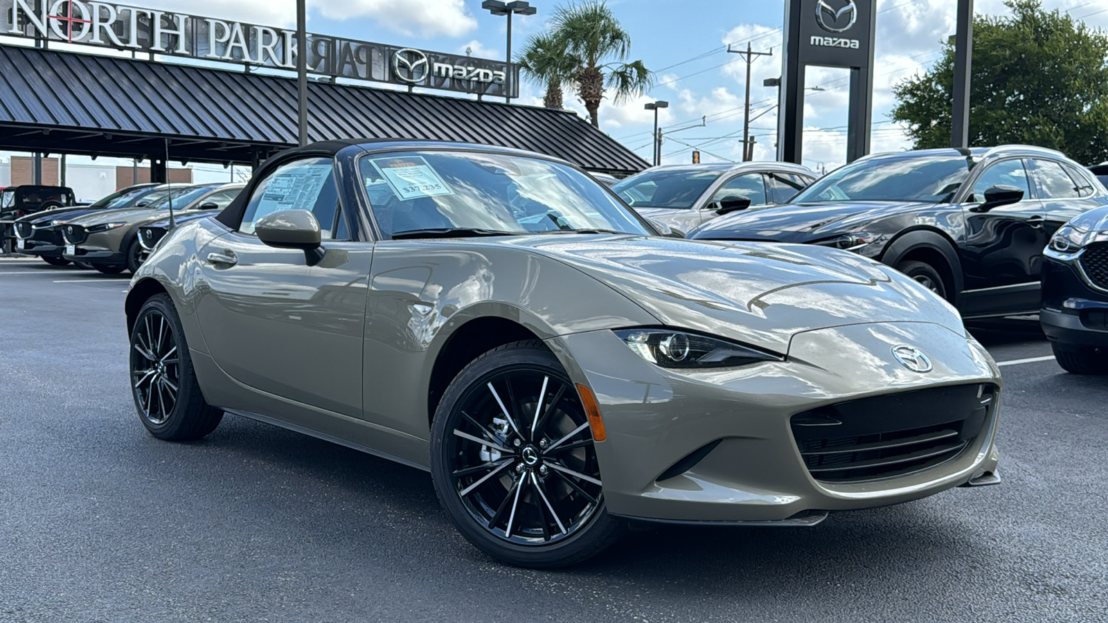 2024 Mazda MX-5 Miata Grand Touring 2