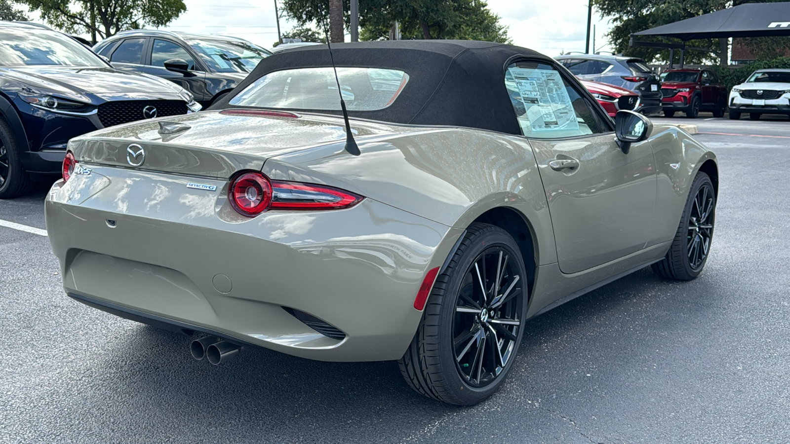 2024 Mazda MX-5 Miata Grand Touring 8