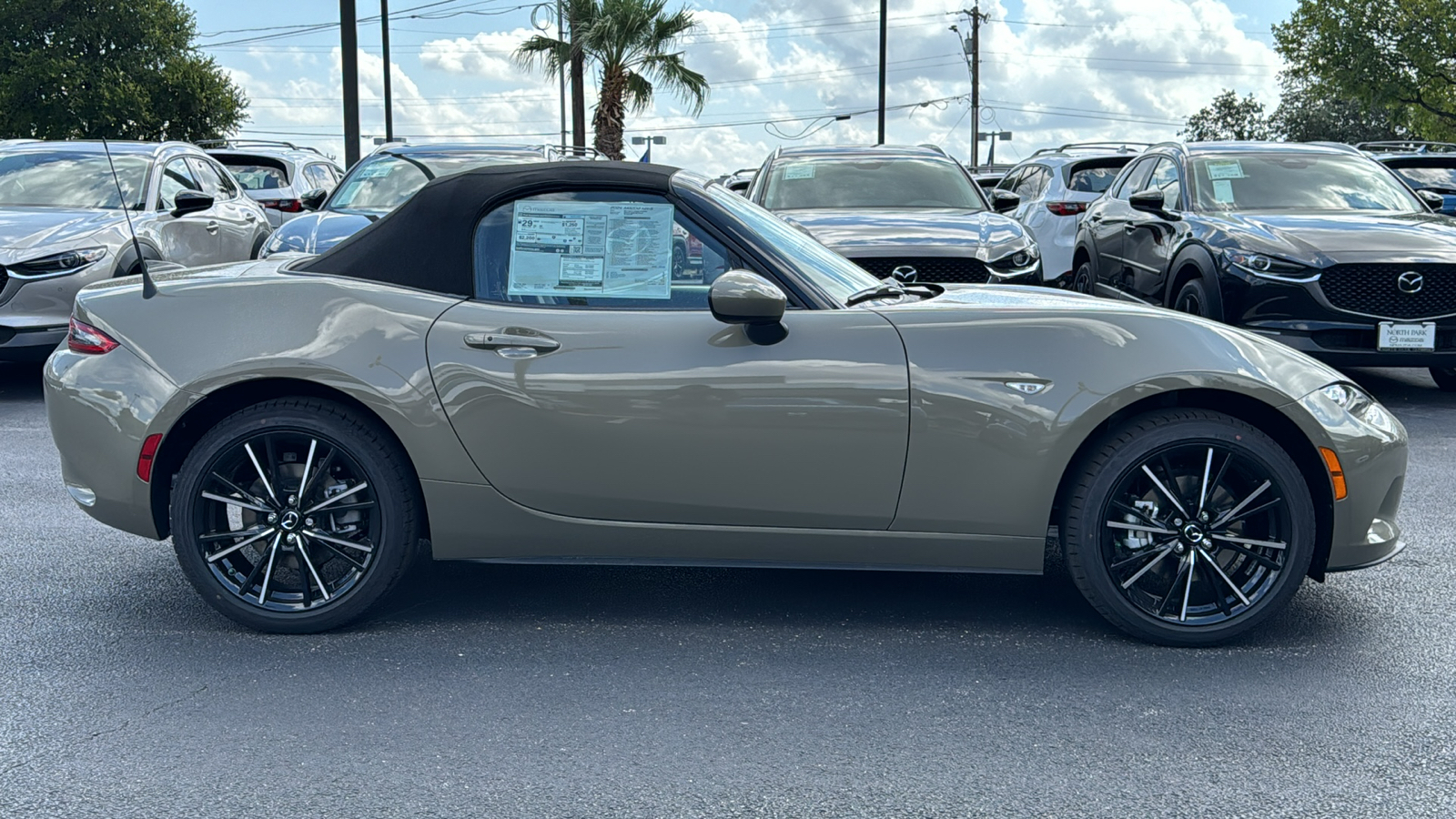 2024 Mazda MX-5 Miata Grand Touring 9