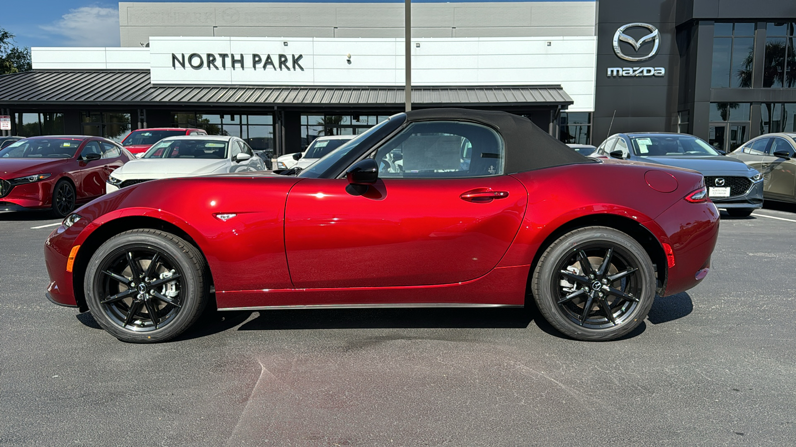 2024 Mazda MX-5 Miata Sport 5