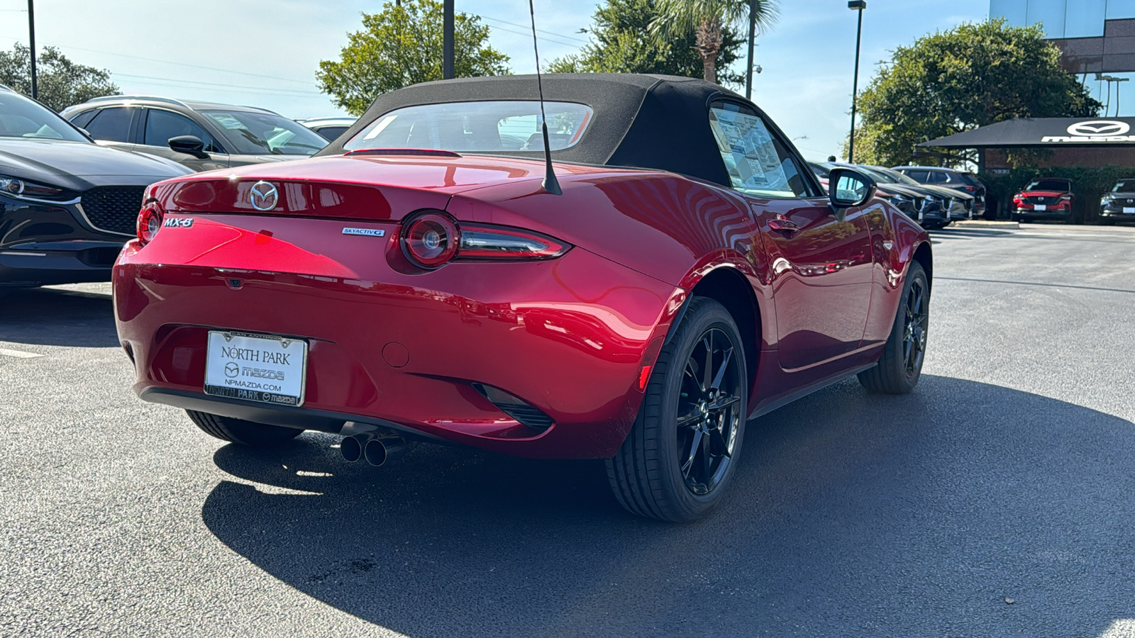 2024 Mazda MX-5 Miata Sport 8