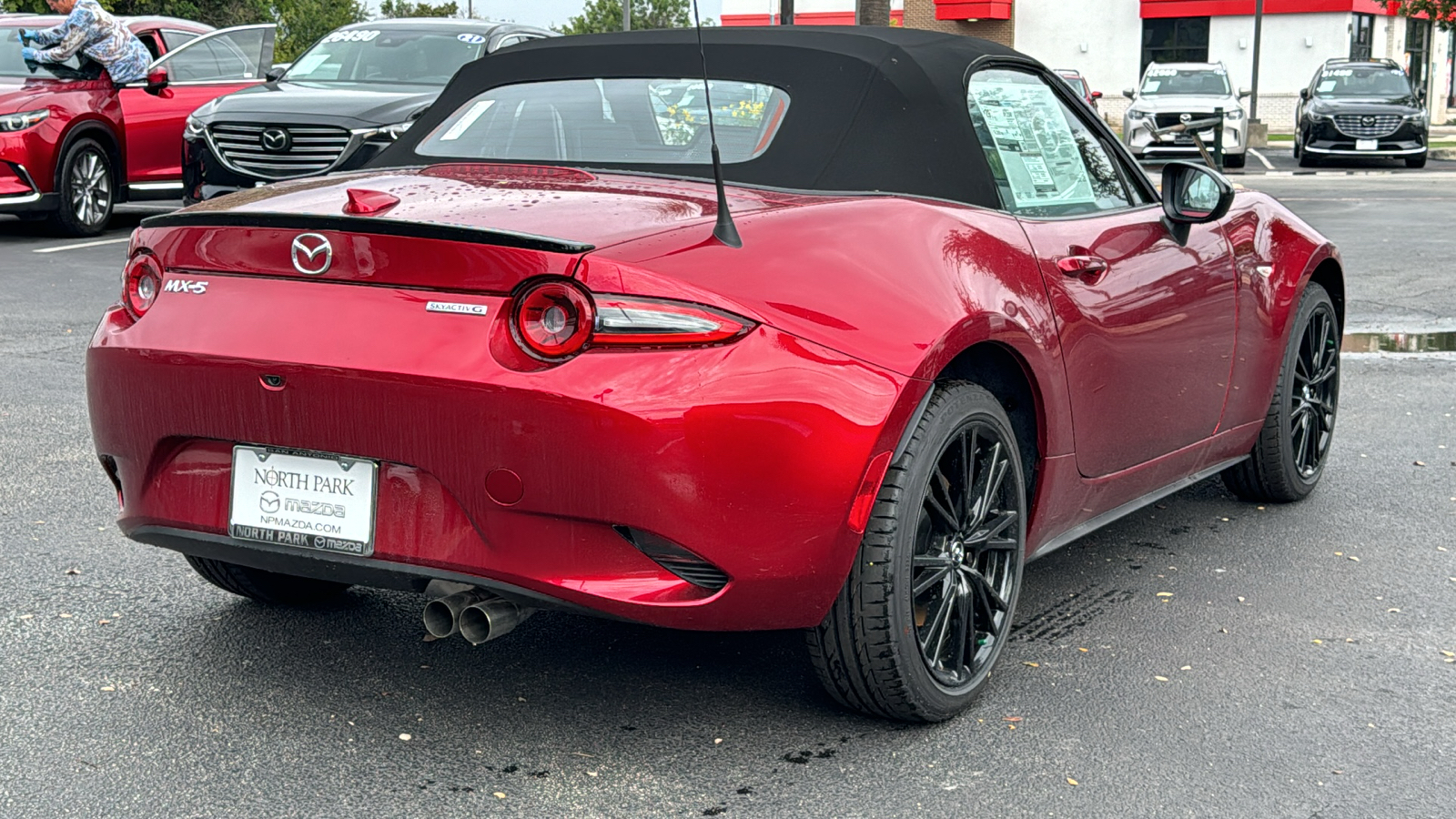 2024 Mazda MX-5 Miata Club 8