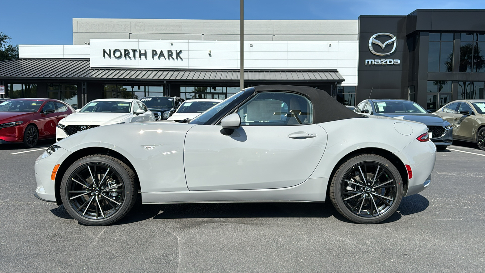 2024 Mazda MX-5 Miata Grand Touring 5