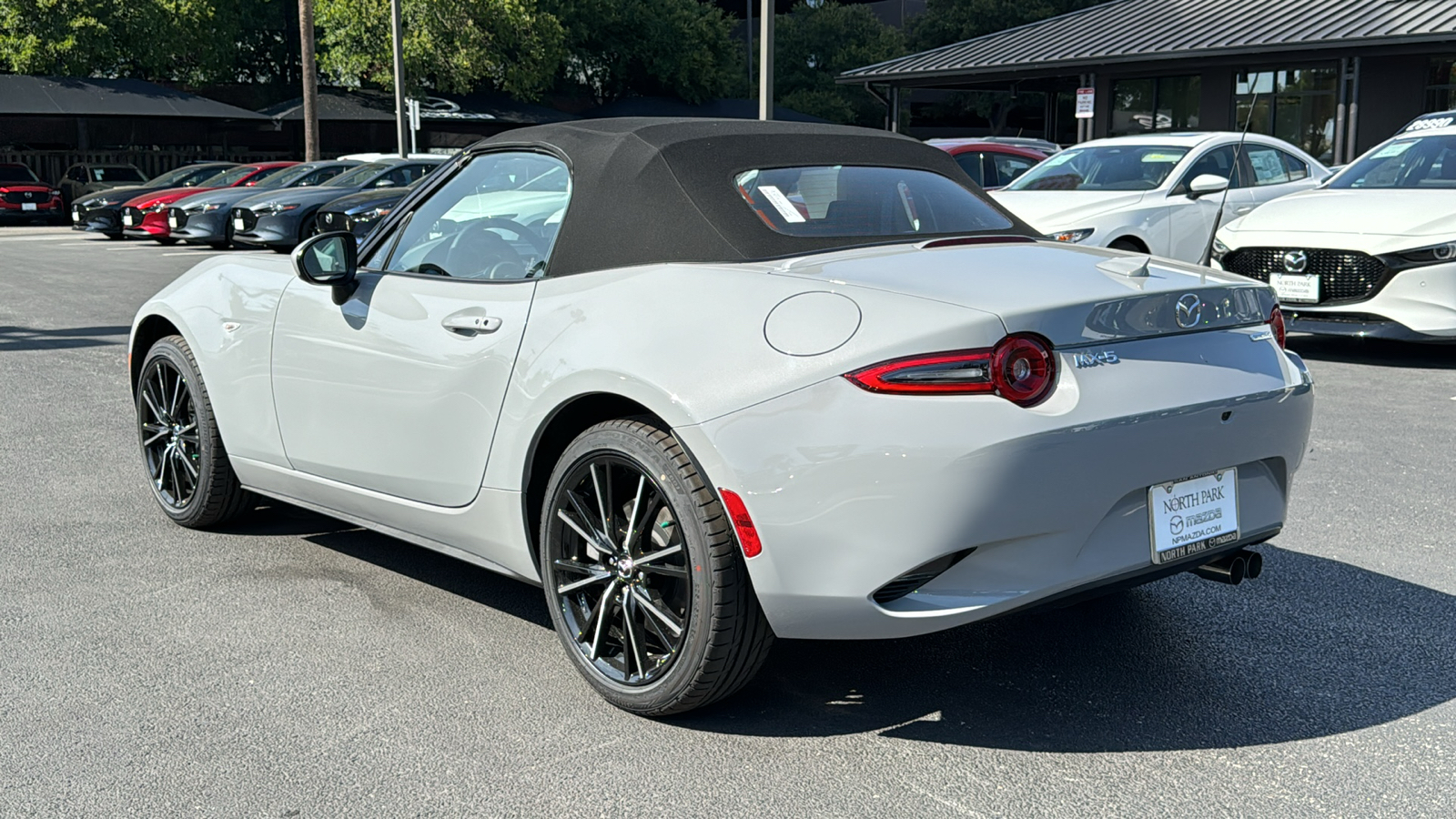 2024 Mazda MX-5 Miata Grand Touring 6