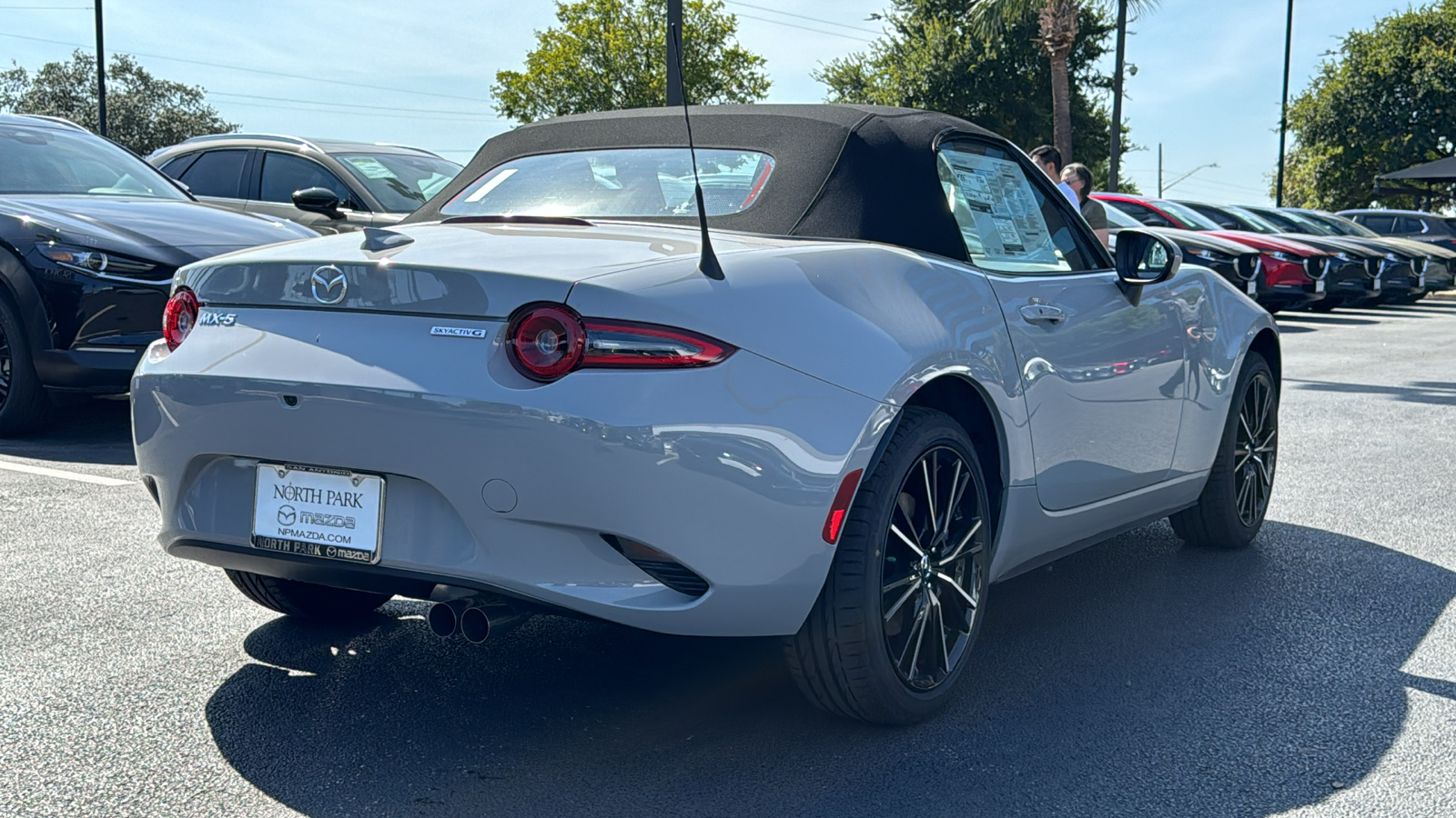 2024 Mazda MX-5 Miata Grand Touring 8