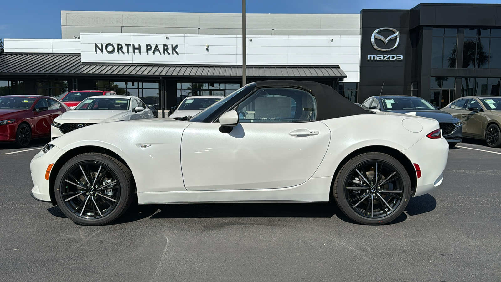 2024 Mazda MX-5 Miata Grand Touring 5