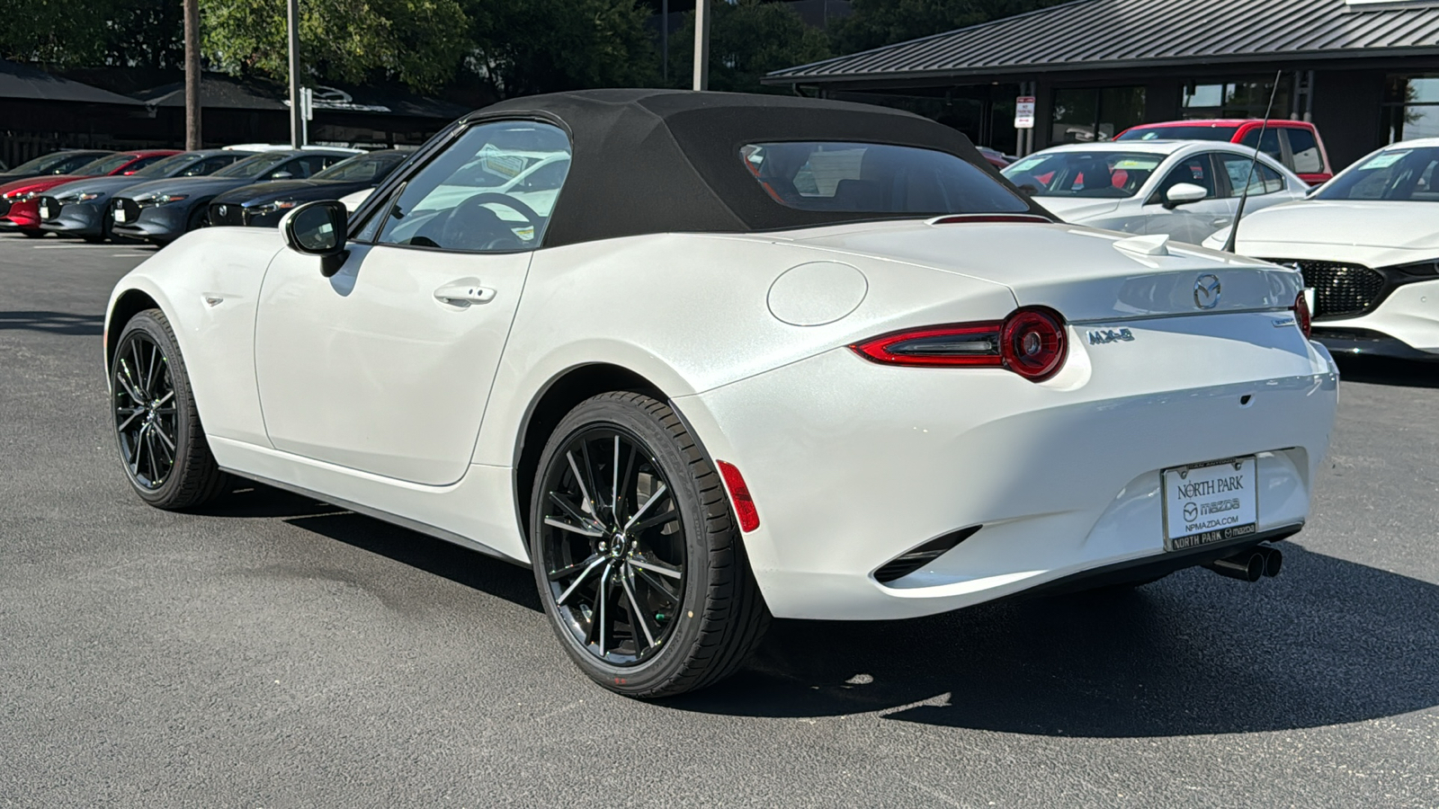 2024 Mazda MX-5 Miata Grand Touring 6