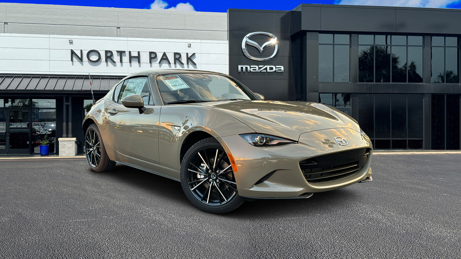 2024 Mazda MX-5 Miata RF Grand Touring 1