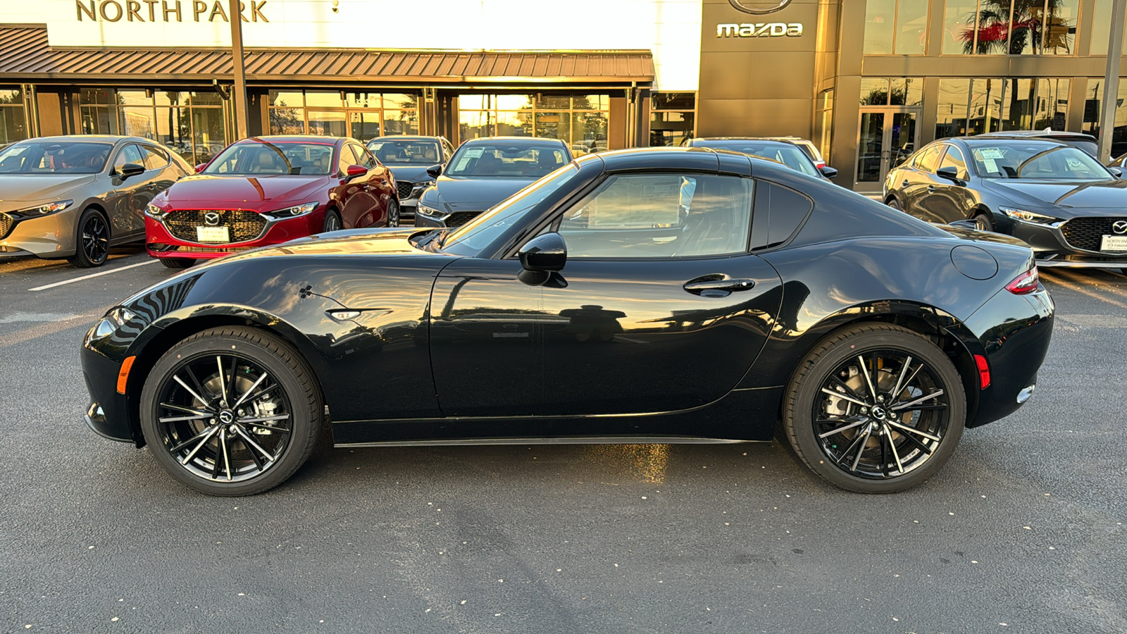 2024 Mazda MX-5 Miata RF Grand Touring 5