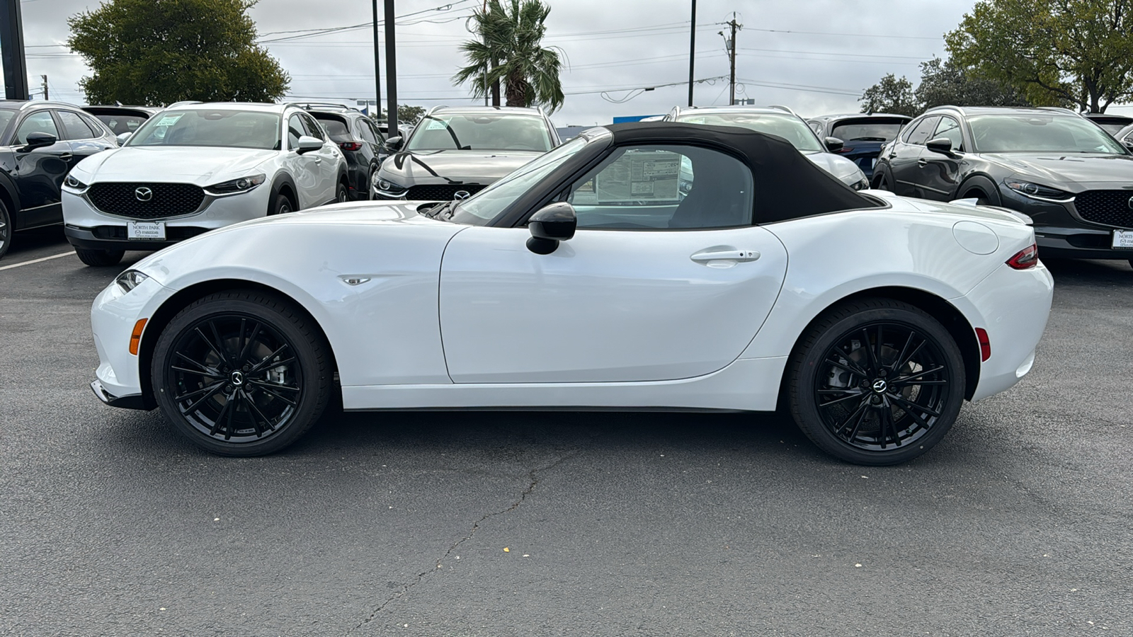 2024 Mazda MX-5 Miata Club 5