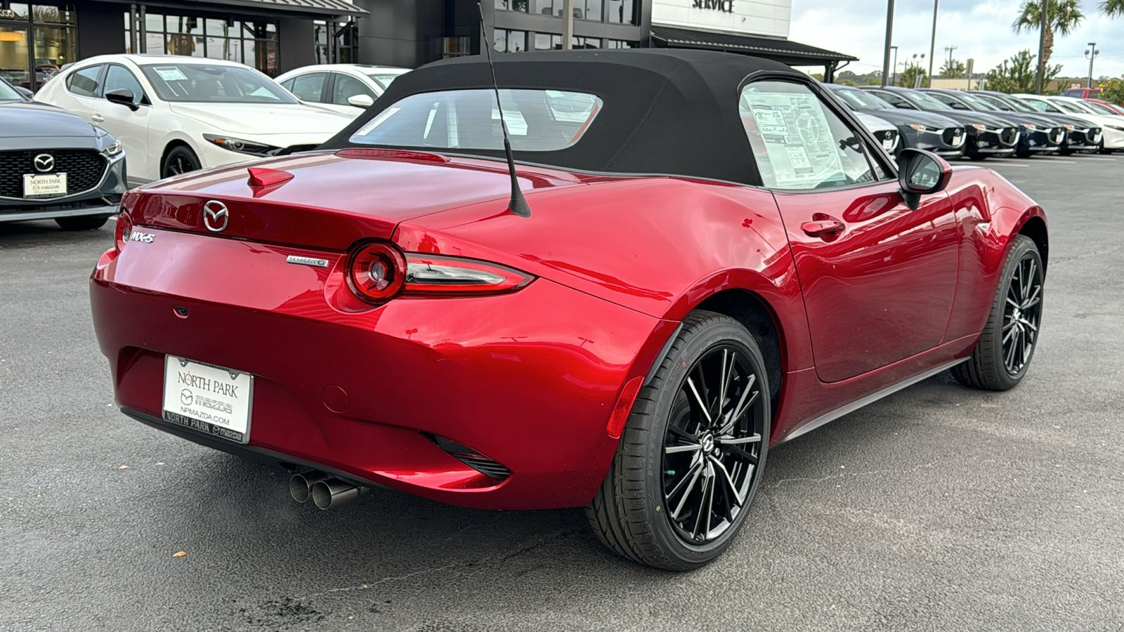 2024 Mazda MX-5 Miata Grand Touring 8