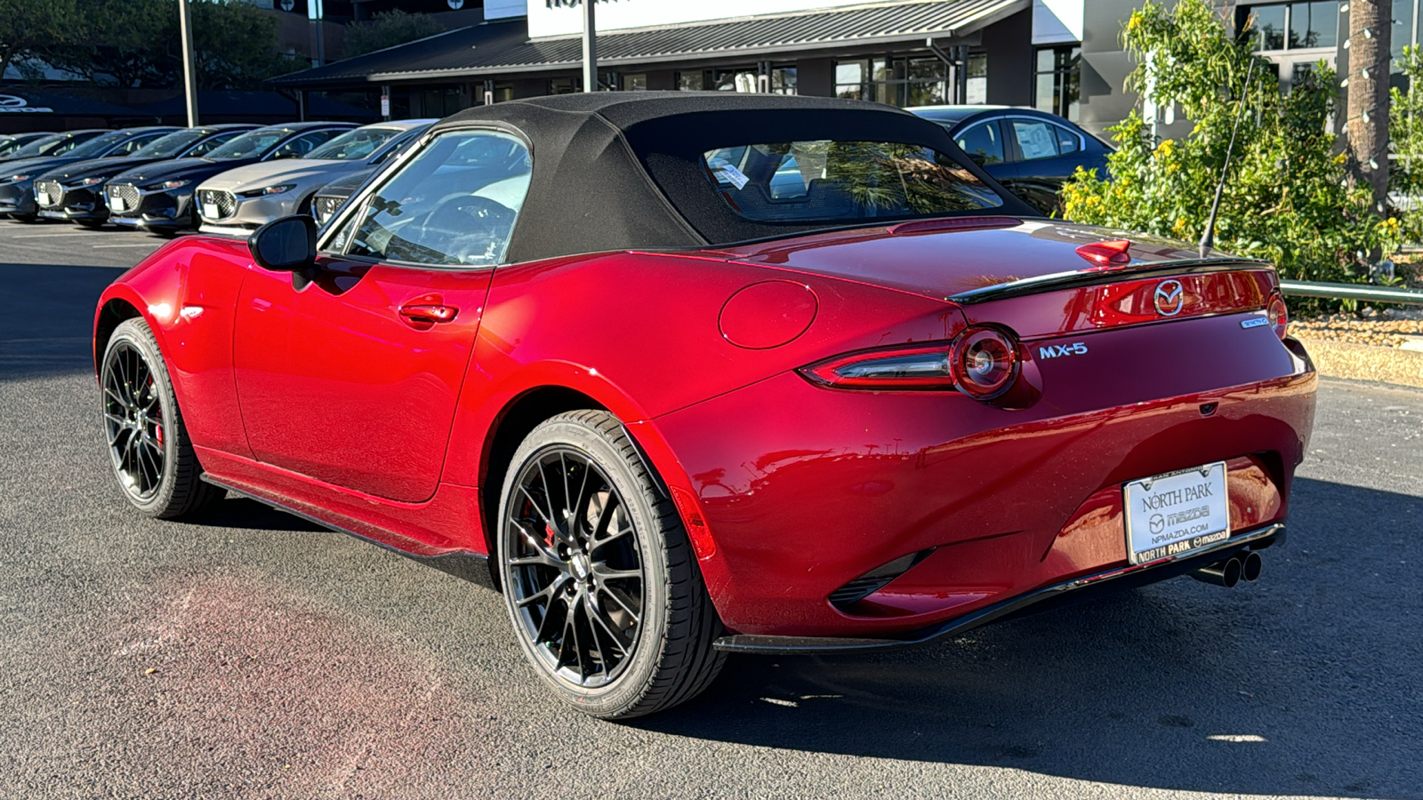 2024 Mazda MX-5 Miata Club 6