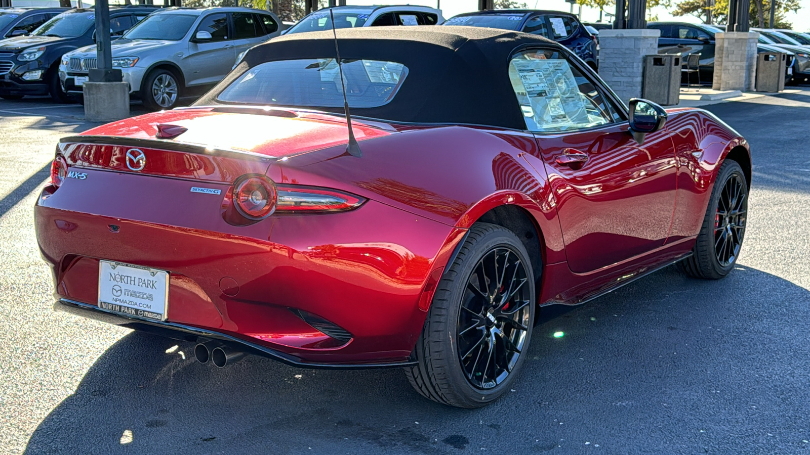 2024 Mazda MX-5 Miata Club 8