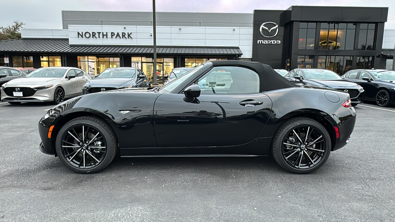 2024 Mazda MX-5 Miata Grand Touring 4