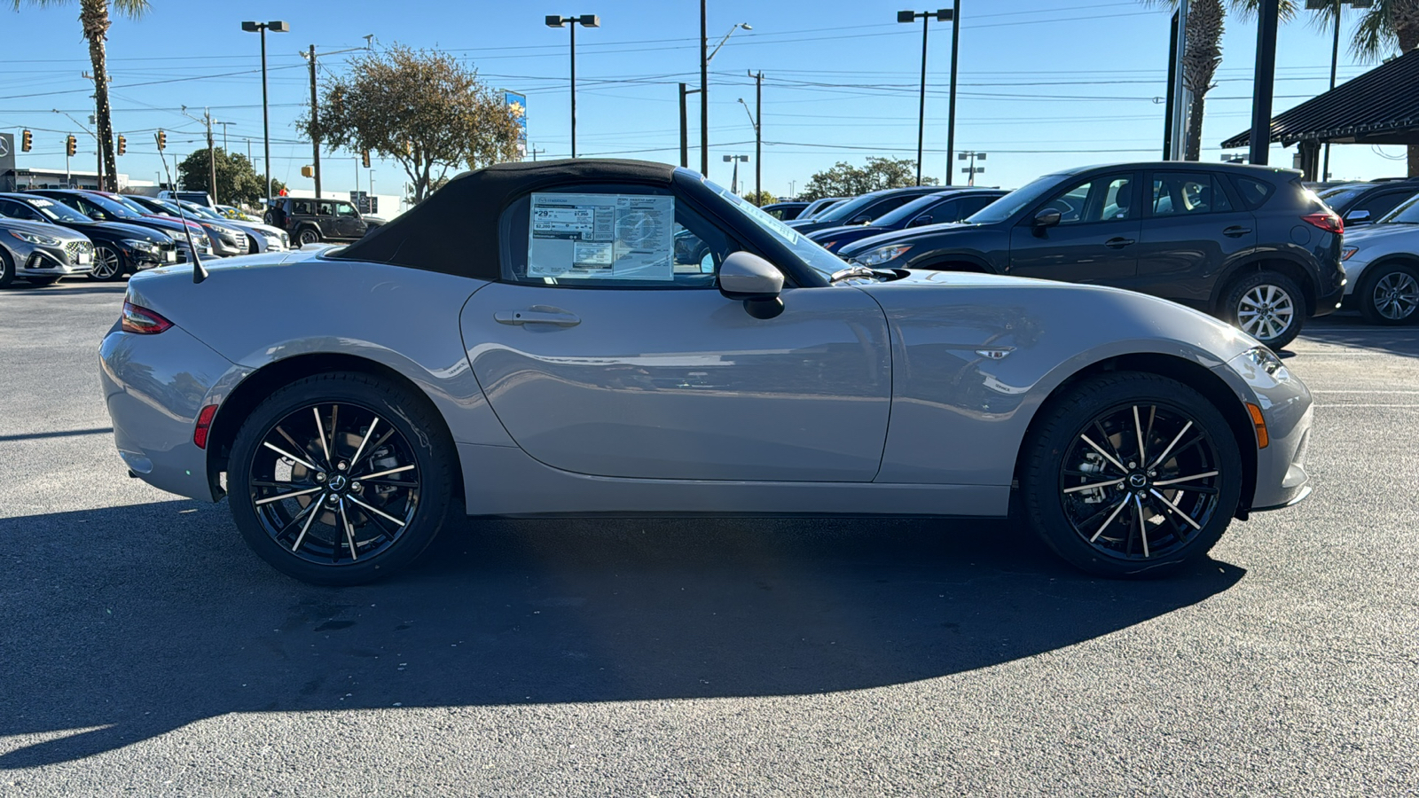 2024 Mazda MX-5 Miata Grand Touring 8